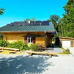 Le De La Foret, Ideal For Your Reunions Chalet