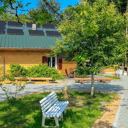 Le De La Forêt, Ideal For Your Reunions Chalet