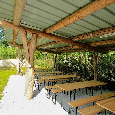 Le De La Forêt, Ideal For Your Reunions Chalet *