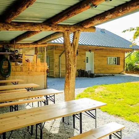 Le De La Forêt, Ideal For Your Reunions Chalet *